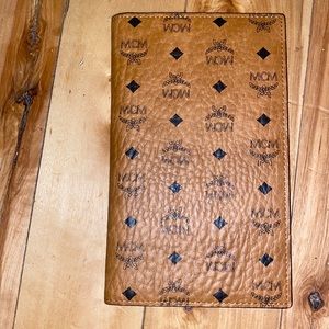 New mcm passport wallet